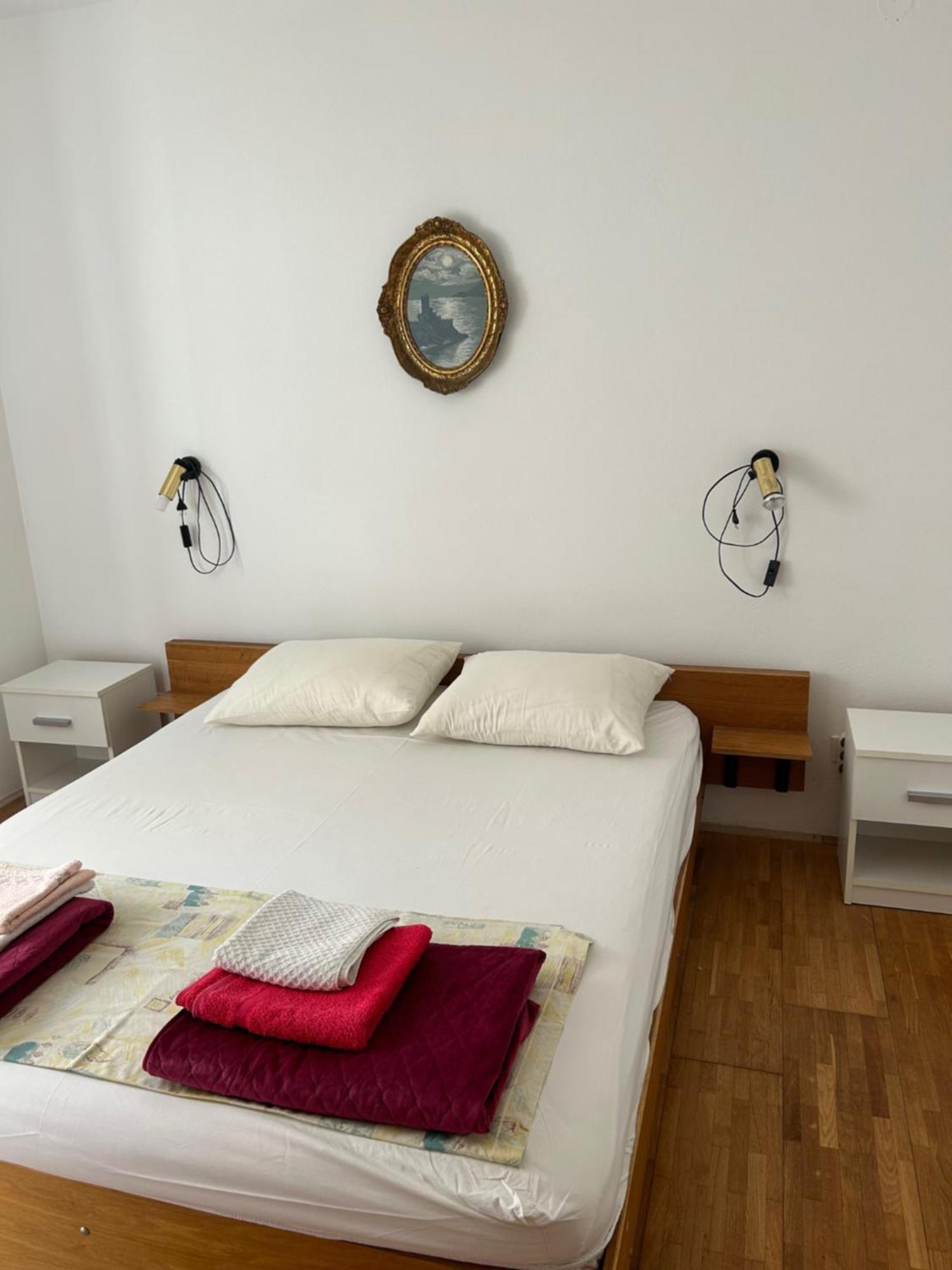 Originally Apartments Sonya Supetar Buitenkant foto